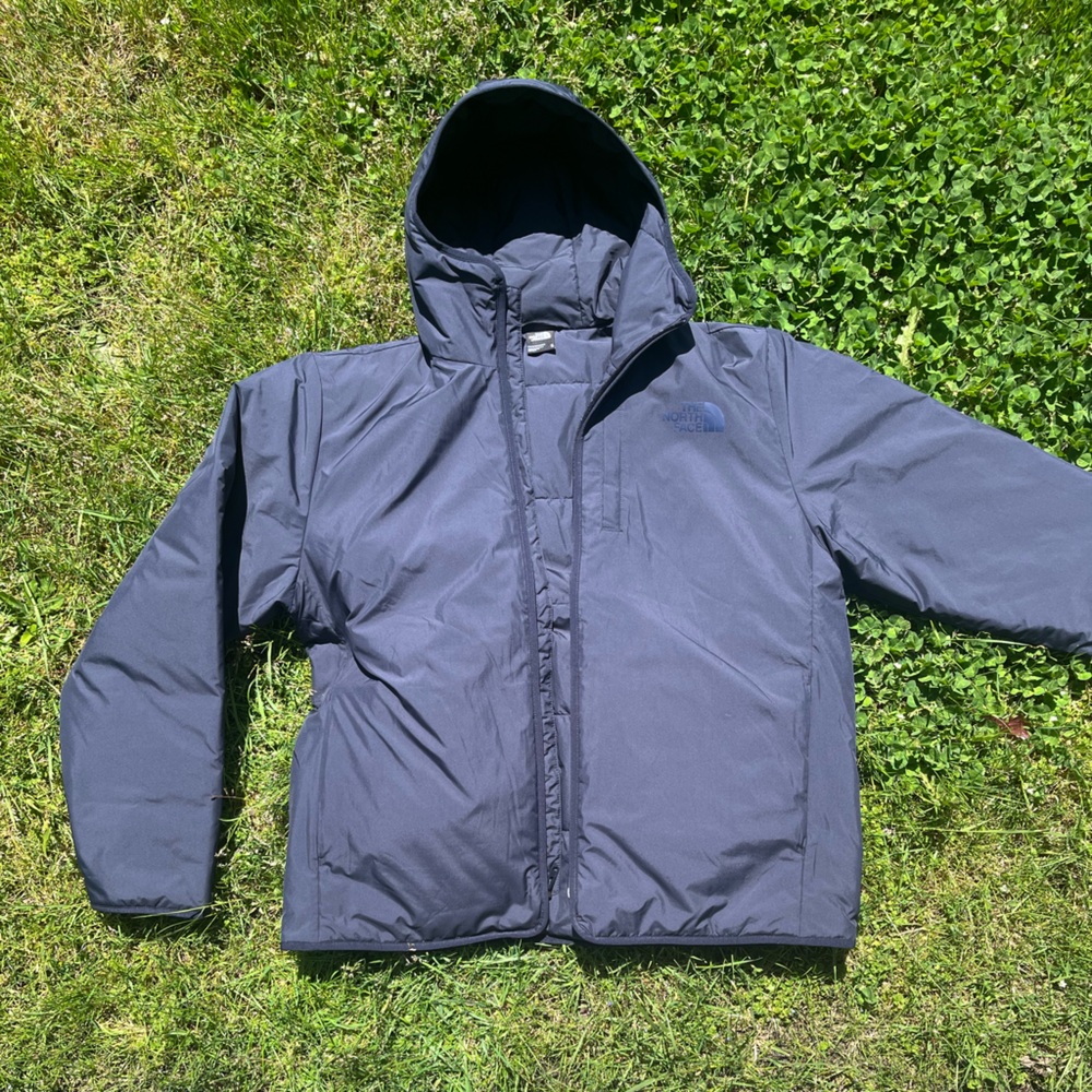 North Face water resistant navy blue puffer jacket